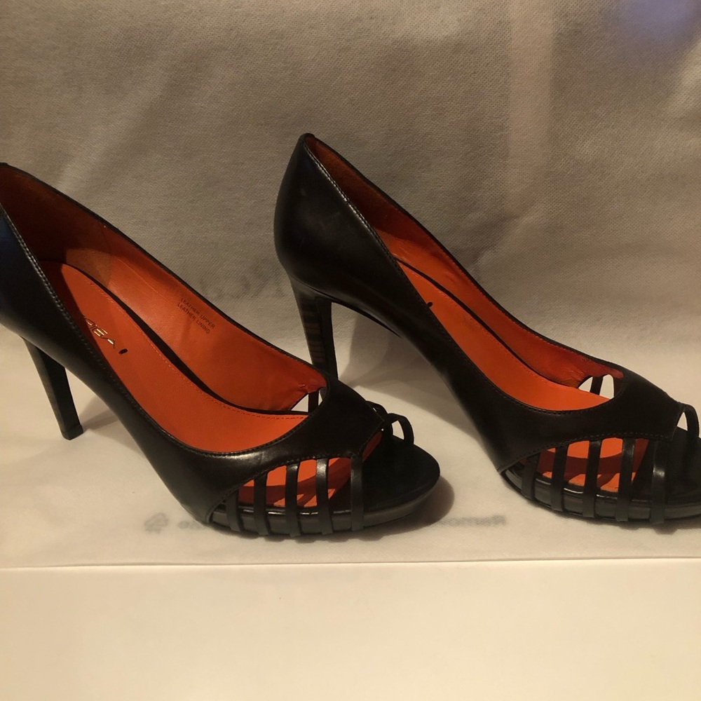 NWT in box Beautiful black leather Via  Spiga cut out peep toe heels ( 8.5 M)